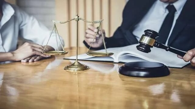 بهترین وکیل خانواده اصفهان